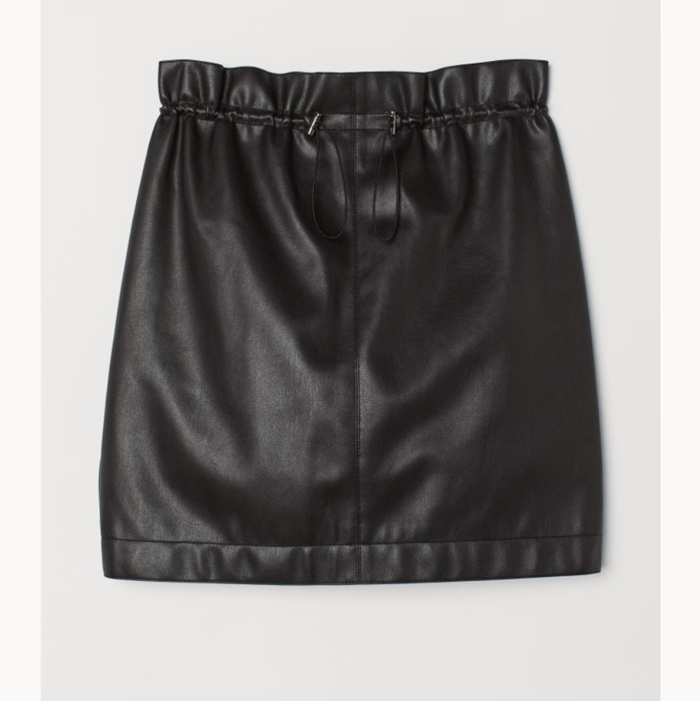 NWT H&M Mini Faux Leather‎ Skirt